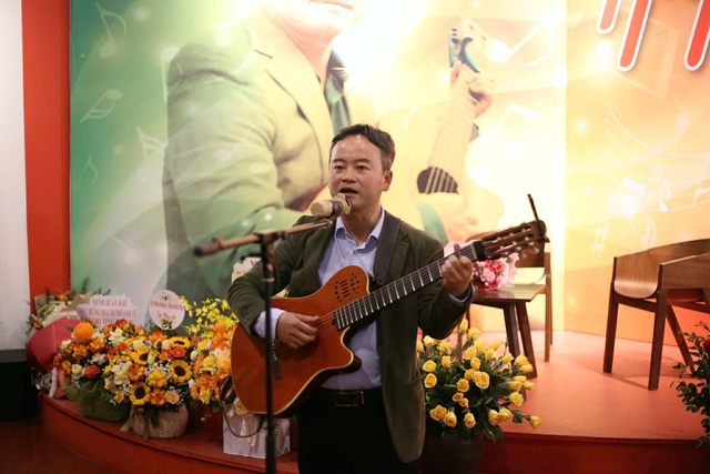 Đêm nhạc 'Hát cùng Đỗ Anh Vũ' - Khi giai điệu là nhịp cầu tri âm- Ảnh 4.