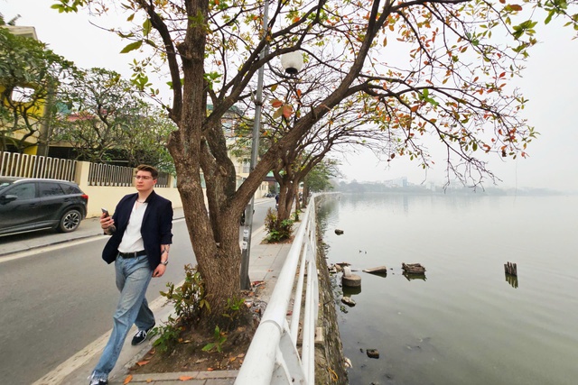 Miền Bắc vào đến Huế nhiều nơi mưa rét, trưa chiều hửng nắng- Ảnh 1. Miền Bắc vào đến Huế nhiều nơi mưa rét, trưa chiều hửng nắng- Ảnh 1.