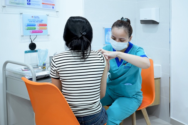 Sơn.K, Bùi Trường Linh, CONGB trở thành đại sứ chiến dịch sức khỏe cộng đồng của Long Châu- Ảnh 3. Sơn.K, Bùi Trường Linh, CONGB trở thành đại sứ chiến dịch sức khỏe cộng đồng của Long Châu- Ảnh 3.