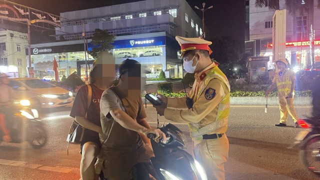 Thanh Hoá xử lý hơn 15.000 trường hợp vi phạm nồng độ cồn- Ảnh 1. Thanh Hoá xử lý hơn 15.000 trường hợp vi phạm nồng độ cồn- Ảnh 1.