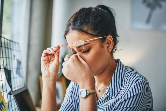 Chủ động phòng tránh và bảo vệ khỏi bệnh lý khô mắt thế nào cho đúng cách?- Ảnh 1. Chủ động phòng tránh và bảo vệ khỏi bệnh lý khô mắt thế nào cho đúng cách?- Ảnh 1.