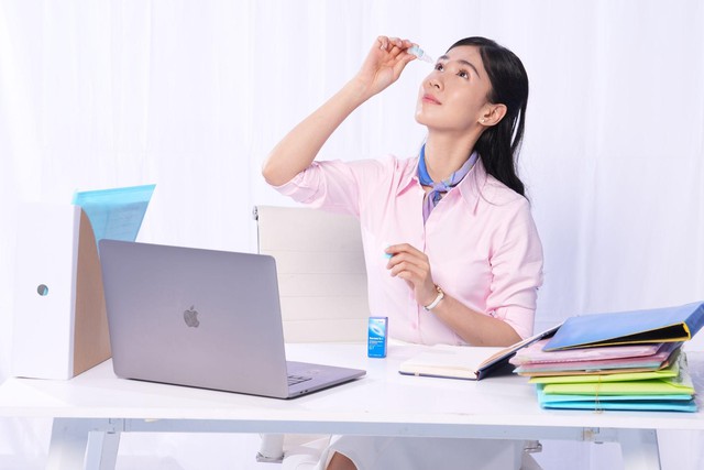 Chủ động phòng tránh và bảo vệ khỏi bệnh lý khô mắt thế nào cho đúng cách?- Ảnh 2. Chủ động phòng tránh và bảo vệ khỏi bệnh lý khô mắt thế nào cho đúng cách?- Ảnh 2.