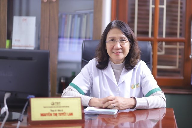 Những đổi mới của bác sĩ Tuyết Lan giúp nâng cao hiệu quả điều trị bệnh dạ dày bằng YHCT- Ảnh 1.