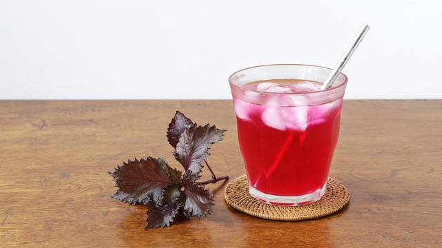 Uống nước tía tô có giảm cân, trị mụn được không?- Ảnh 1. Uống nước tía tô có giảm cân, trị mụn được không?- Ảnh 1.