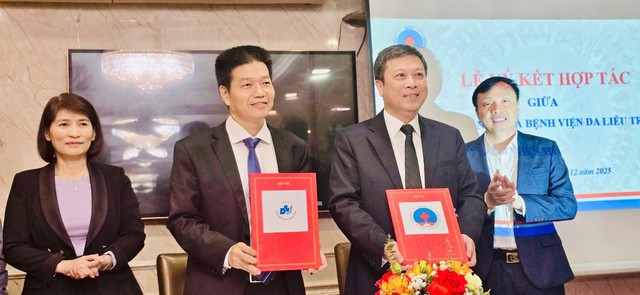 Bệnh viện Hữu Nghị và Bệnh viện Da liễu Trung ương hợp tác nâng cao chất lượng khám, chữa bệnh- Ảnh 2.