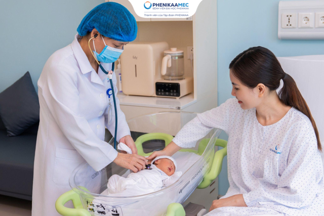 Trẻ sơ sinh bị tim bẩm sinh có chữa được không? Ba mẹ cần biết ngay điều này- Ảnh 2.