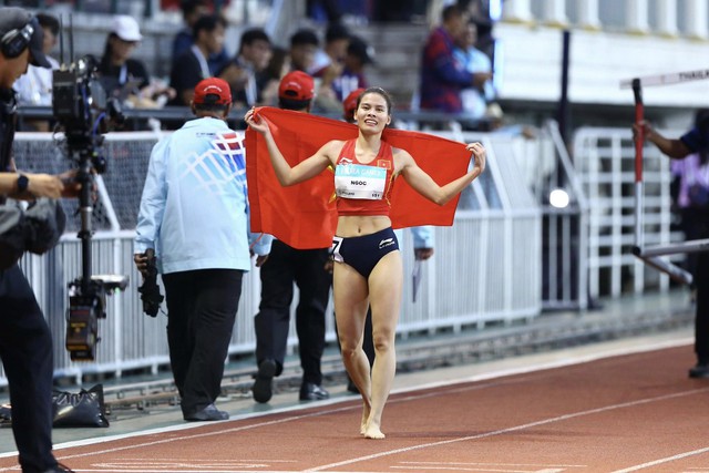 Hà Tĩnh vinh danh những gương mặt thể thao ghi dấu ấn tại SEA Games 33- Ảnh 2. Hà Tĩnh vinh danh những gương mặt thể thao ghi dấu ấn tại SEA Games 33- Ảnh 2.