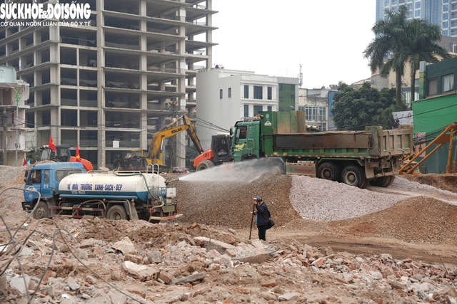 Diện mạo Vành đai 1 sau khi phá dỡ loạt công trình lớn- Ảnh 7. Diện mạo Vành đai 1 sau khi phá dỡ loạt công trình lớn- Ảnh 7.