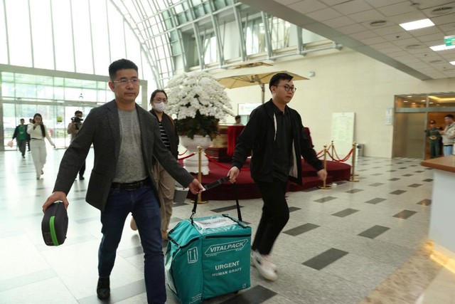 Ca ghép gan đặc biệt trong thời khắc chuyển giao năm mới- Ảnh 3.