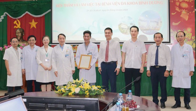 Bí thư Thành ủy TPHCM Trần Lưu Quang gửi thư khen BS Võ Thái Trung và BVĐK Bình Dương- Ảnh 1. Bí thư Thành ủy TPHCM Trần Lưu Quang gửi thư khen BS Võ Thái Trung và BVĐK Bình Dương- Ảnh 1.