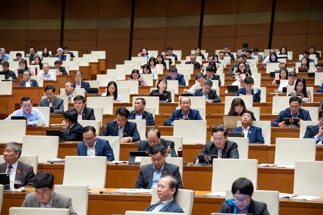 ĐBQH: Nhói lòng trước những gương mặt 14–15 tuổi bơ phờ vì áp lực thi cử- Ảnh 2. ĐBQH: Nhói lòng trước những gương mặt 14–15 tuổi bơ phờ vì áp lực thi cử- Ảnh 2.