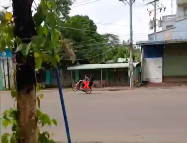 Xử phạt thanh niên bốc đầu, nẹt pô vì 'thích thể hiện'- Ảnh 1.