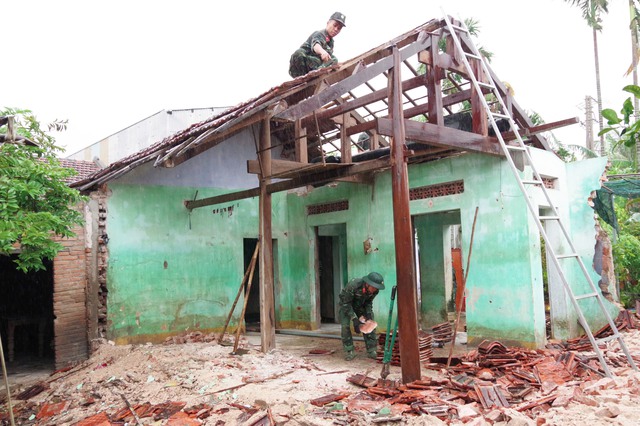 Đà Nẵng tăng quân vào Đắk Lắk, chạy đua hoàn thành 'Chiến dịch Quang Trung'- Ảnh 2. Đà Nẵng tăng quân vào Đắk Lắk, chạy đua hoàn thành 'Chiến dịch Quang Trung'- Ảnh 2.