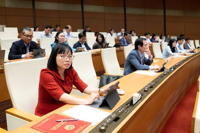 Trình Quốc hội xem xét 2 chính sách đặc thù làm đường sắt tốc độ cao trên trục Bắc - Nam- Ảnh 3. Trình Quốc hội xem xét 2 chính sách đặc thù làm đường sắt tốc độ cao trên trục Bắc - Nam- Ảnh 3.