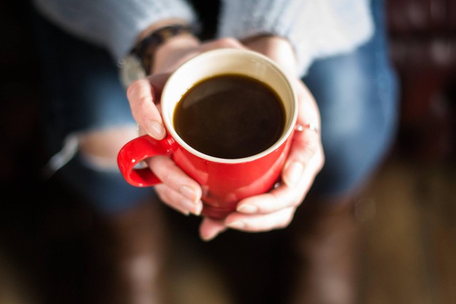 Vì sao huyết áp, nhịp tim tăng sau khi bạn uống cà phê?- Ảnh 2. Vì sao huyết áp, nhịp tim tăng sau khi bạn uống cà phê?- Ảnh 2.