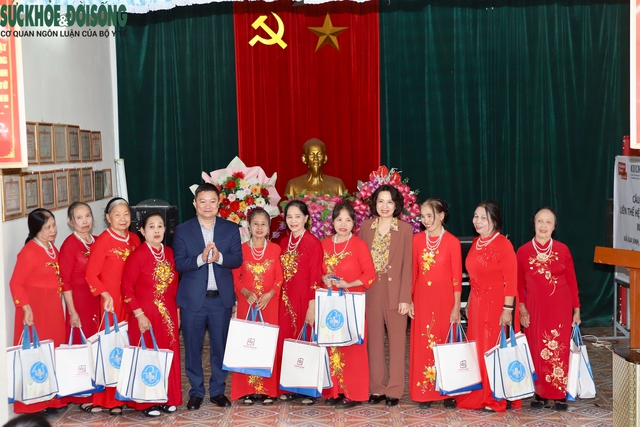 Bộ Y tế kiểm tra công tác người cao tuổi tại Ninh Bình, nhiều nhiệm vụ quan trọng được đặt ra- Ảnh 3. Bộ Y tế kiểm tra công tác người cao tuổi tại Ninh Bình, nhiều nhiệm vụ quan trọng được đặt ra- Ảnh 3.