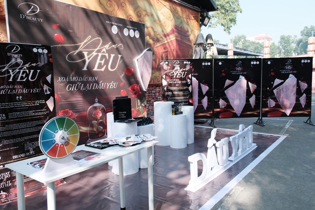 'Dấu Yêu': Chiến dịch nhân văn của D'Beauty chạm đến hàng nghìn phụ nữ Việt- Ảnh 1. 'Dấu Yêu': Chiến dịch nhân văn của D'Beauty chạm đến hàng nghìn phụ nữ Việt- Ảnh 1.