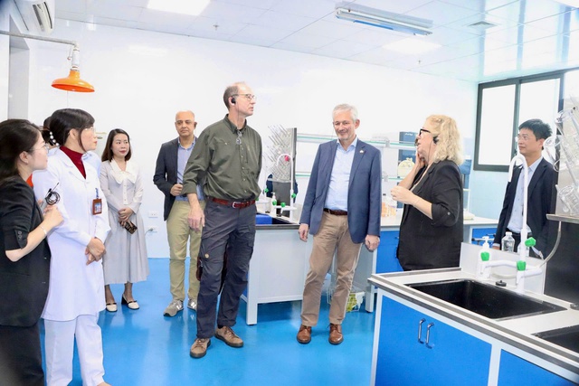 Đoàn chuyên gia y tế Đan Mạch làm việc tại Hưng Yên- Ảnh 2. Đoàn chuyên gia y tế Đan Mạch làm việc tại Hưng Yên- Ảnh 2.