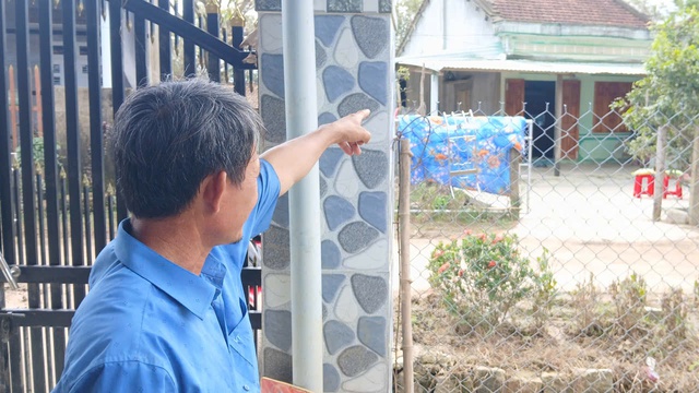 Chuyện ông nông dân vượt hiểm nguy, cứu hàng chục người chới với trong trận lũ lụt lịch sử- Ảnh 4.