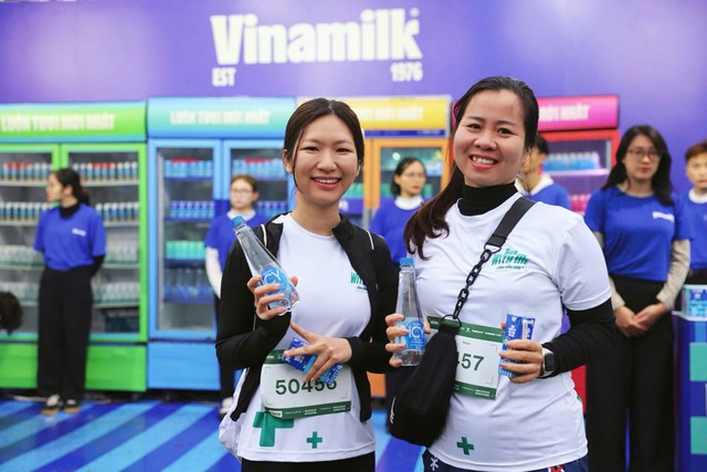 Vinamilk tiếp sức dinh dưỡng cho hàng trăm runner tại giải chạy 'Run With Me – Cộng Đồng Khỏe'- Ảnh 5.