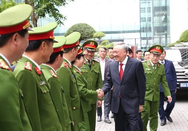 'Giải quyết kịp thời những vấn đề phức tạp nổi lên về môi trường, tài nguyên, an toàn thực phẩm'- Ảnh 1.