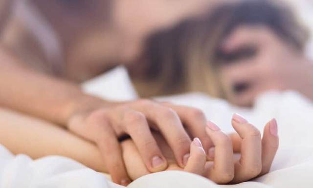 Sự thật về quan hệ bằng tay: Có thai, lây bệnh không?- Ảnh 2. Sự thật về quan hệ bằng tay: Có thai, lây bệnh không?- Ảnh 2.