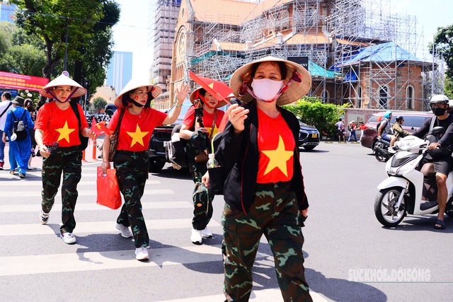Nắng nóng gay gắt duy trì trên cả nước- Ảnh 2. Nắng nóng gay gắt duy trì trên cả nước- Ảnh 2.