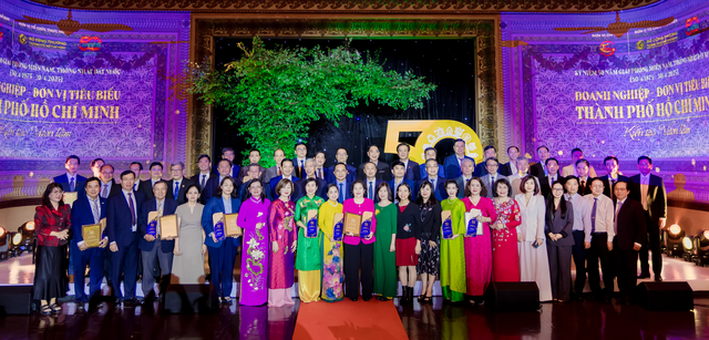 Công ty Dược phẩm OPC được tôn vinh trong top 50 doanh nghiệp tiêu biểu TPHCM- Ảnh 3.