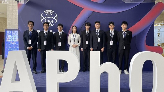 8/8 học sinh Việt Nam giành huy chương Vật lý Châu Á- Ảnh 1. 8/8 học sinh Việt Nam giành huy chương Vật lý Châu Á- Ảnh 1.