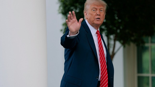 Tổng thống Trump lên tiếng sau đề xuất hòa đàm Ukraine của ông Putin- Ảnh 1. Tổng thống Trump lên tiếng sau đề xuất hòa đàm Ukraine của ông Putin- Ảnh 1.