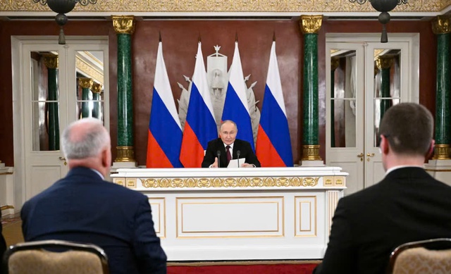 Tổng thống Trump lên tiếng sau đề xuất hòa đàm Ukraine của ông Putin- Ảnh 2. Tổng thống Trump lên tiếng sau đề xuất hòa đàm Ukraine của ông Putin- Ảnh 2.