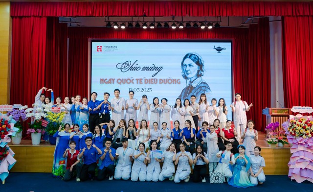 Ngày Quốc tế Điều dưỡng 2025: Tôn vinh hành trình bền bỉ của những người chăm sóc sức khỏe cộng đồng- Ảnh 3. Ngày Quốc tế Điều dưỡng 2025: Tôn vinh hành trình bền bỉ của những người chăm sóc sức khỏe cộng đồng- Ảnh 3.