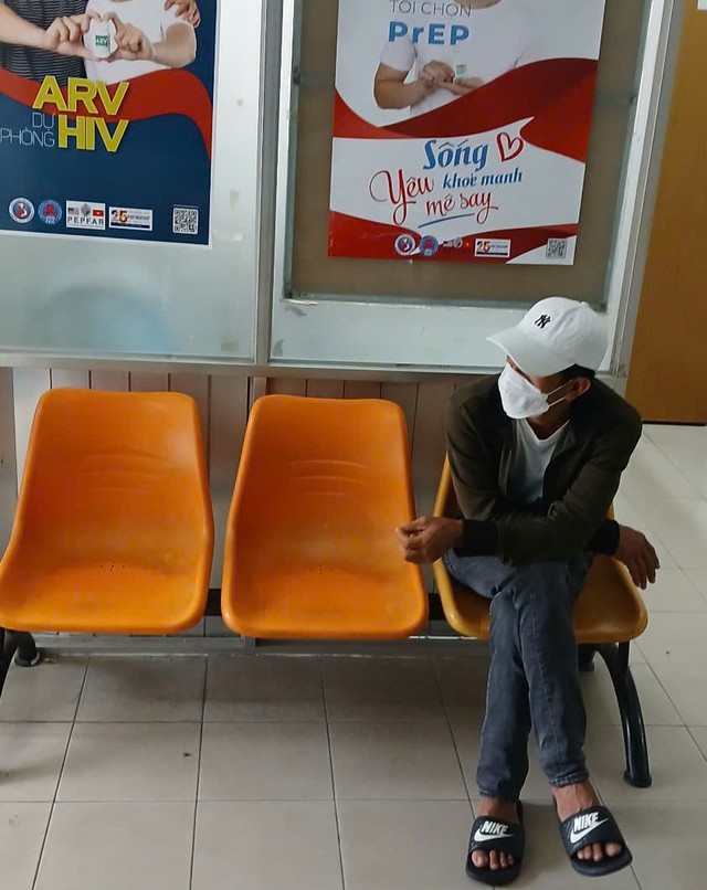 Người nhiễm HIV cần làm gì để có sống khỏe mạnh?- Ảnh 2.