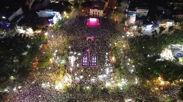 Kỷ niệm 70 năm Ngày Giải phóng Hải Phòng - Thành phố Anh hùng: Khát vọng vươn mình và hướng về nhân dân- Ảnh 1. Kỷ niệm 70 năm Ngày Giải phóng Hải Phòng - Thành phố Anh hùng: Khát vọng vươn mình và hướng về nhân dân- Ảnh 1.