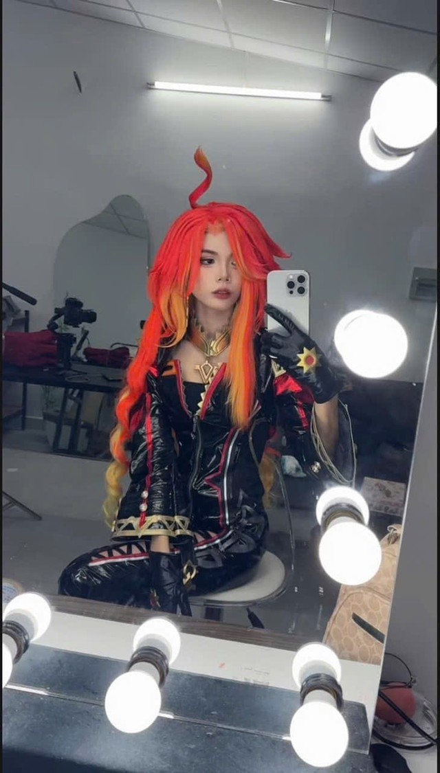 Nữ cosplay triệu view gây sốt TikTok: Mẹ bỉm hai con đam mê thành nhân vật truyện tranh- Ảnh 1. Nữ cosplay triệu view gây sốt TikTok: Mẹ bỉm hai con đam mê thành nhân vật truyện tranh- Ảnh 1.