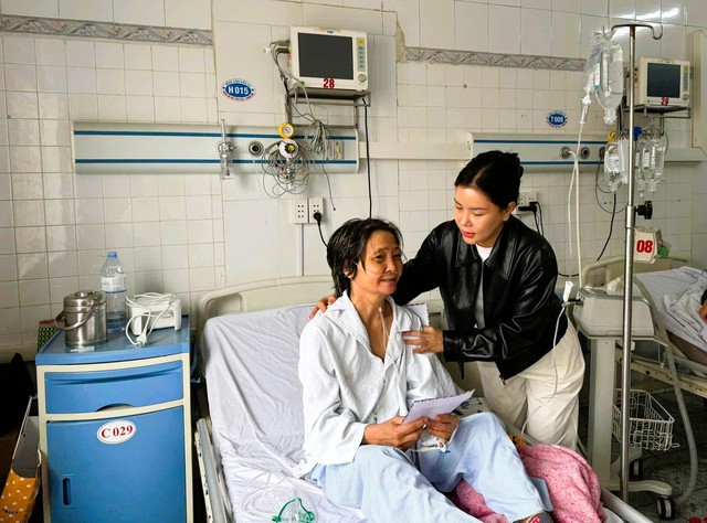Bệnh viện Kiến An trao tặng 77 suất quà cho người bệnh có hoàn cảnh khó khăn- Ảnh 1. Bệnh viện Kiến An trao tặng 77 suất quà cho người bệnh có hoàn cảnh khó khăn- Ảnh 1.