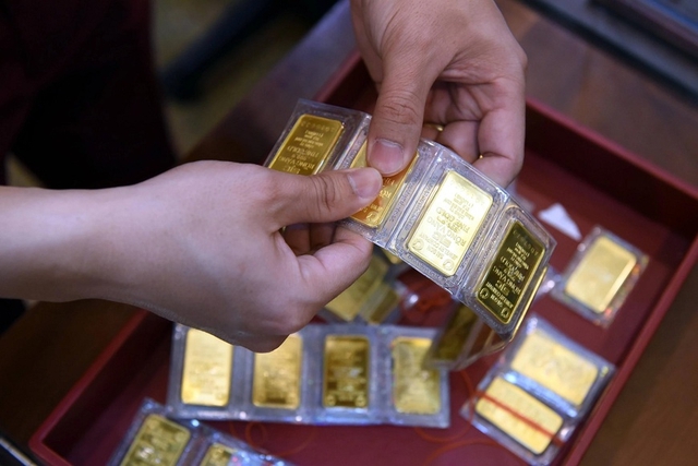 Giá vàng hôm nay ngày 15/5 giảm dữ dội- Ảnh 1. Giá vàng hôm nay ngày 15/5 giảm dữ dội- Ảnh 1.
