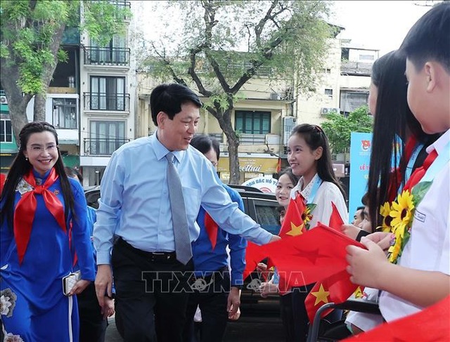 Chủ tịch nước Lương Cường dự Lễ tuyên dương Cháu ngoan Bác Hồ toàn quốc lần thứ X, năm 2025- Ảnh 5. Chủ tịch nước Lương Cường dự Lễ tuyên dương Cháu ngoan Bác Hồ toàn quốc lần thứ X, năm 2025- Ảnh 5.