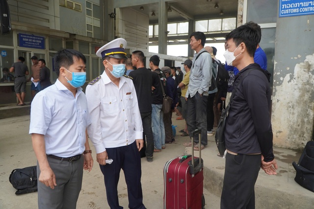 COVID-19 tăng tại Thái Lan, Hà Tĩnh chủ động phòng chống dịch ở cửa khẩu- Ảnh 2. COVID-19 tăng tại Thái Lan, Hà Tĩnh chủ động phòng chống dịch ở cửa khẩu- Ảnh 2.