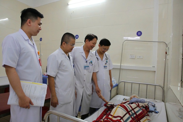 Cụ bà bị cành cây dài hơn 20cm đâm thấu ngực hơn 2 năm không hề biết- Ảnh 3.