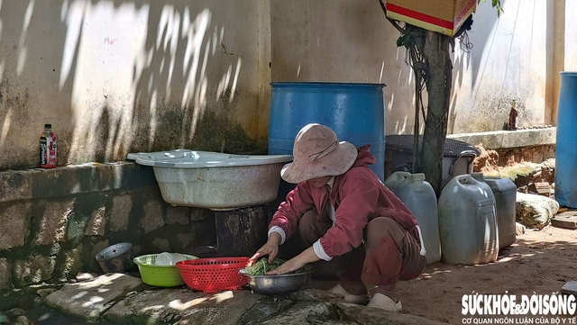 Ninh Thuận: Thiếu nước sạch ngay cạnh nhà máy nước hàng chục tỉ đồng- Ảnh 4. Ninh Thuận: Thiếu nước sạch ngay cạnh nhà máy nước hàng chục tỉ đồng- Ảnh 4.