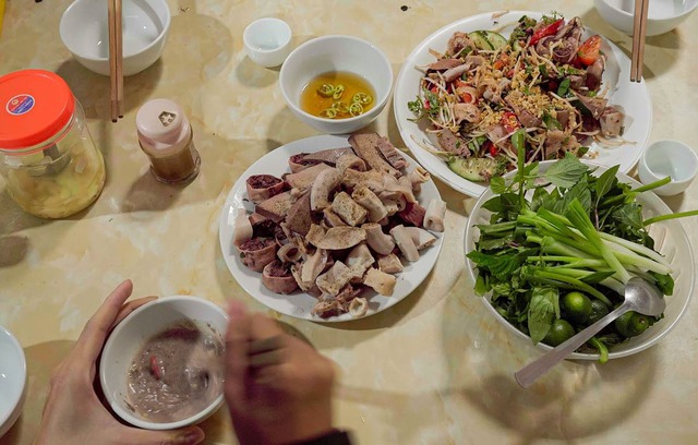 Đừng để món lòng giết dần sức khỏe bạn- Ảnh 2. Đừng để món lòng giết dần sức khỏe bạn- Ảnh 2.
