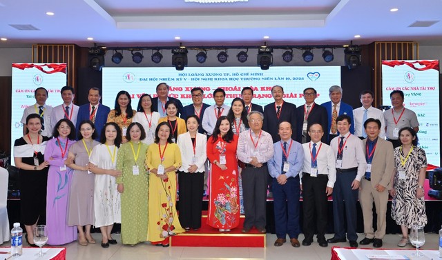 Loãng xương và thoái hóa khớp - 2 thách thức lớn đối với sức khỏe người cao tuổi- Ảnh 2. Loãng xương và thoái hóa khớp - 2 thách thức lớn đối với sức khỏe người cao tuổi- Ảnh 2.