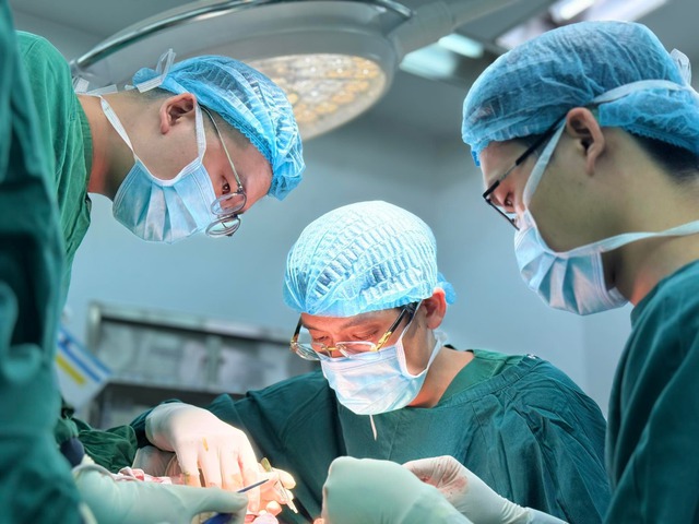 Mắc ung thư hiếm gặp, cô gái ở Hà Nội chịu cơn đau tay suốt 9 năm- Ảnh 2.