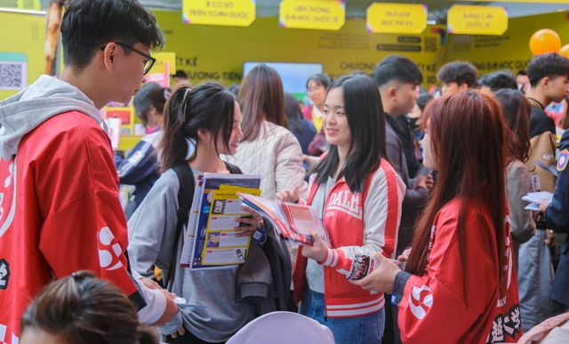 Tuyển sinh đại học 2025: Hướng dẫn quy trình xét tuyển mới nhất- Ảnh 1. Tuyển sinh đại học 2025: Hướng dẫn quy trình xét tuyển mới nhất- Ảnh 1.