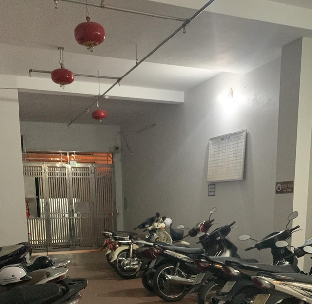 Hà Nội vận động 100% hộ gia đình tự trang bị bình chữa cháy: Người dân đồng lòng, mùa nóng bớt lo- Ảnh 2. Hà Nội vận động 100% hộ gia đình tự trang bị bình chữa cháy: Người dân đồng lòng, mùa nóng bớt lo- Ảnh 2.