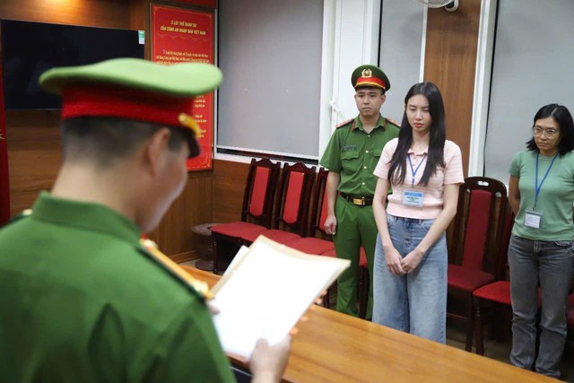 Bắt tạm giam Hoa hậu Nguyễn Thúc Thùy Tiên- Ảnh 1. Bắt tạm giam Hoa hậu Nguyễn Thúc Thùy Tiên- Ảnh 1.