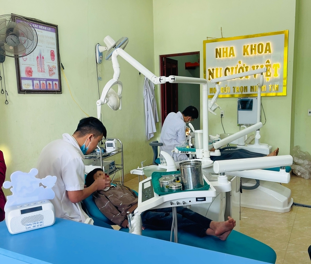 Quảng Bình: Nhiều cơ sở nha khoa ngang nhiên hoạt động trái quy định- Ảnh 7. Quảng Bình: Nhiều cơ sở nha khoa ngang nhiên hoạt động trái quy định- Ảnh 7.