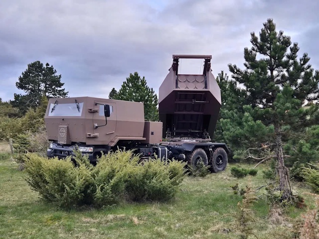 Hệ thống HIMARS sắp có đối thủ mới đến từ Pháp?- Ảnh 1. Hệ thống HIMARS sắp có đối thủ mới đến từ Pháp?- Ảnh 1.