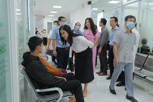 Lãnh đạo UBND tỉnh Đắk Nông kiểm tra công tác phòng, chống dịch bệnh và khám, chữa bệnh BHYT tại một số cơ sở y tế tư nhân- Ảnh 1. Lãnh đạo UBND tỉnh Đắk Nông kiểm tra công tác phòng, chống dịch bệnh và khám, chữa bệnh BHYT tại một số cơ sở y tế tư nhân- Ảnh 1.